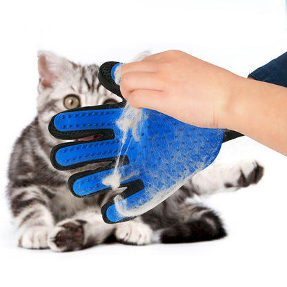 Gant de toilettage et de massage pour chat Kitty Glove 🤍 Moins de poils, plus de caresses en un seul geste !  🤚✋