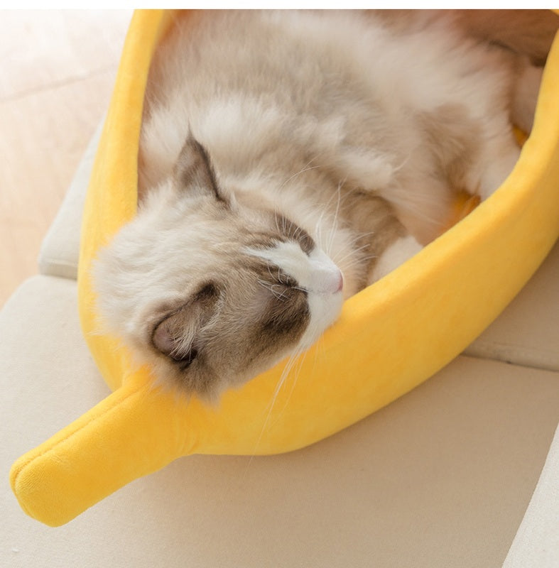 Panier niche BANANA CAT : pour les siestes confortables bien caché 😻🍌